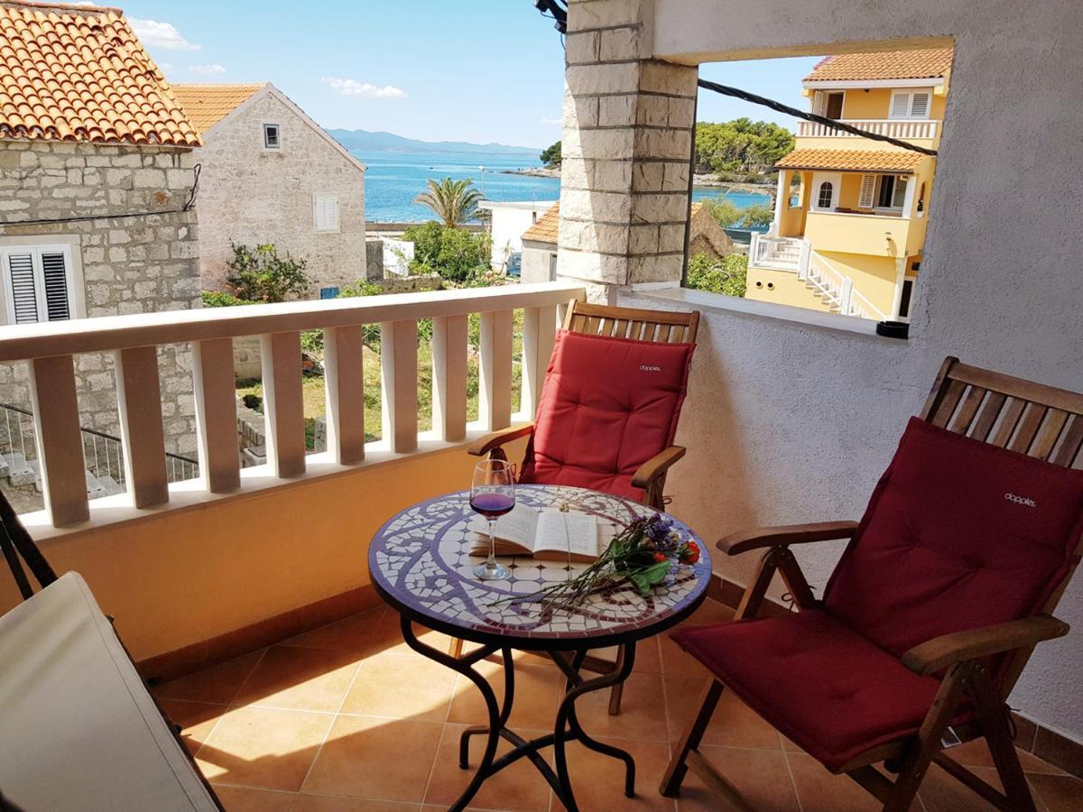 Sućuraj Apartments Mladen מראה חיצוני תמונה