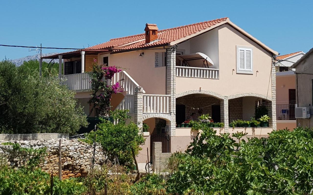 Sućuraj Apartments Mladen מראה חיצוני תמונה