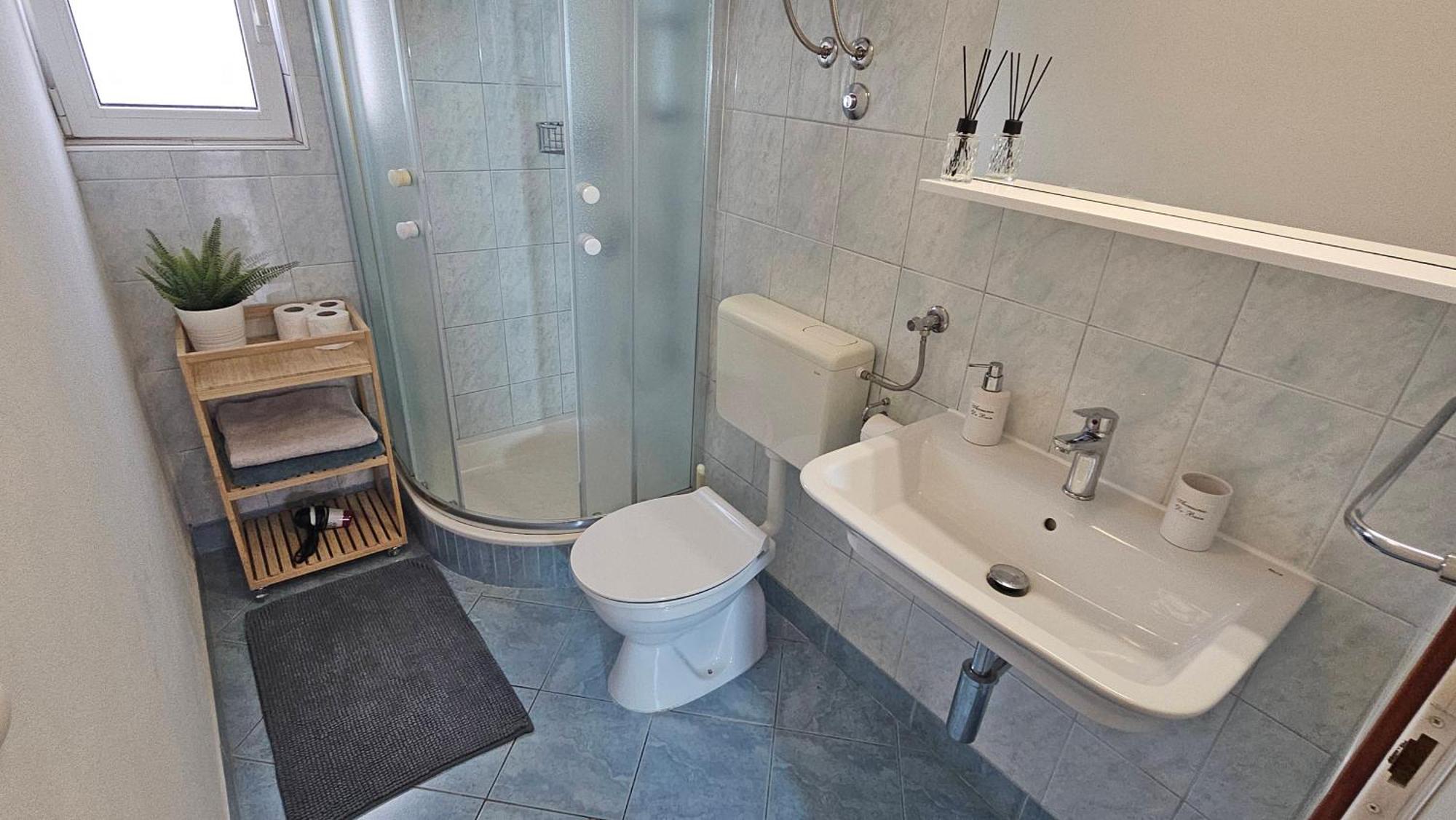 Sućuraj Apartments Mladen מראה חיצוני תמונה